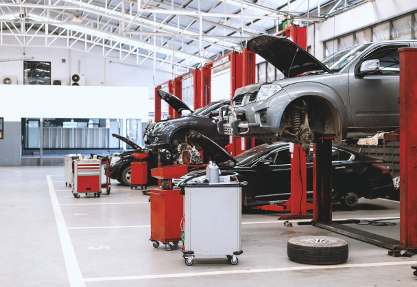 Premium Mercedes-Benz Oto Tamir ve Bakım Servisi Image
